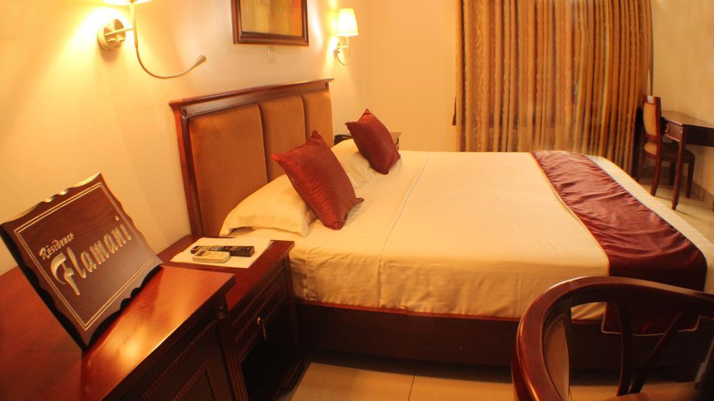 Hotel Residence Flamani Lomé Exteriör bild