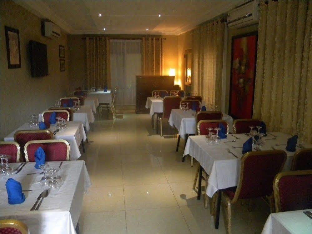 Hotel Residence Flamani Lomé Exteriör bild